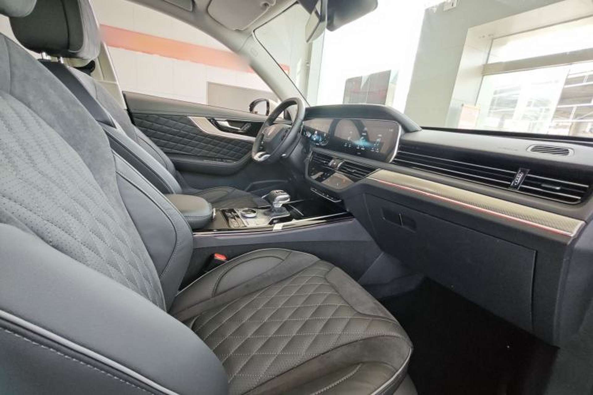 Used Hongqi HS5 2019 2.0T Smart Connect Flagship Edition Interior 11