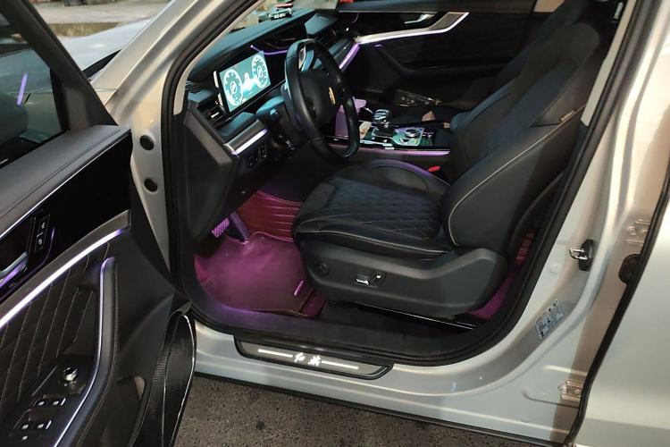 Used Hongqi HS5 2019 2.0T Smart Connect Flagship Edition Interior 3