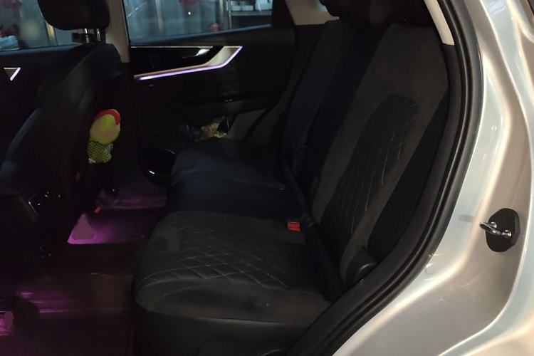 Used Hongqi HS5 2019 2.0T Smart Connect Flagship Edition Interior 4