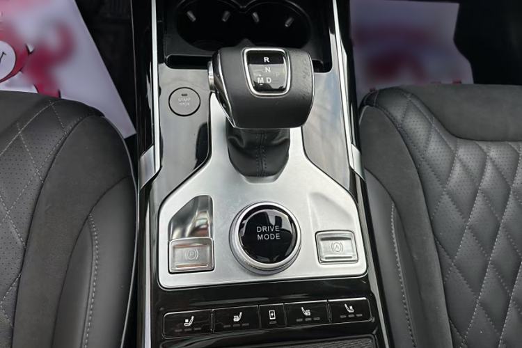 Used Hongqi HS5 2019 2.0T Smart Connect Flagship Edition Interior 4