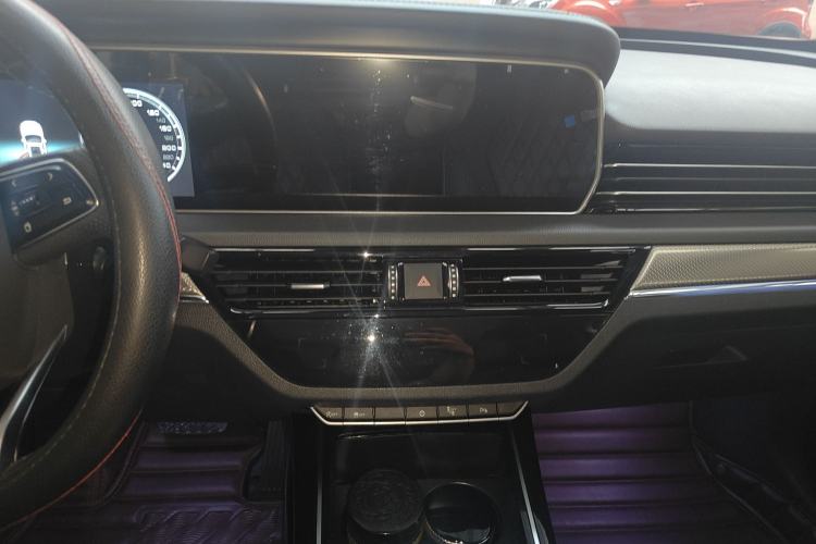 Used Hongqi HS5 2019 2.0T Smart Connect Flagship All-Wheel-Drive Version Interior 5