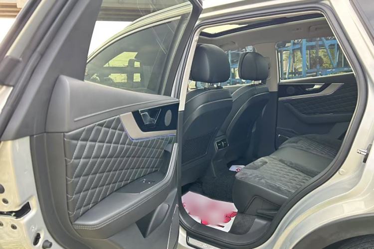Used Hongqi HS5 2019 2.0T Smart Connect Flagship Edition Interior 6