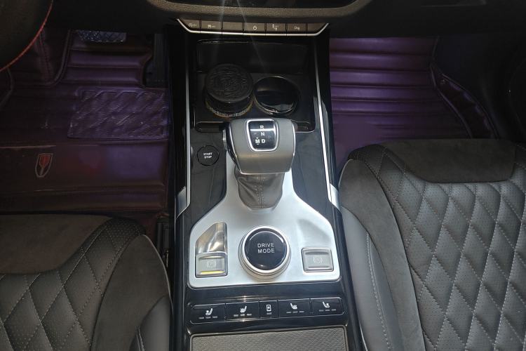 Used Hongqi HS5 2019 2.0T Smart Connect Flagship All-Wheel-Drive Version Interior 6