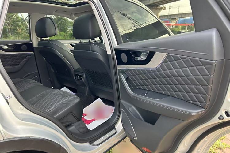 Used Hongqi HS5 2019 2.0T Smart Connect Flagship Edition Interior 8