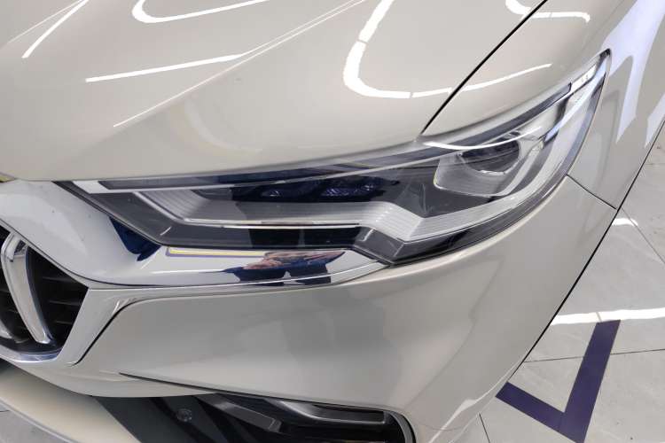 Used Hongqi HS5 2019 2.0T Smart Connect Flagship All-Wheel-Drive Version Left Front Headlight