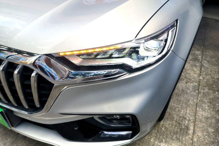 Used Hongqi HS5 2019 2.0T Smart Connect Flagship All-Wheel-Drive Version Left Front Headlight