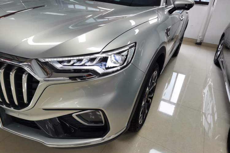 Used Hongqi HS5 2019 2.0T Smart Connect Flagship All-Wheel-Drive Version Left Front Headlight