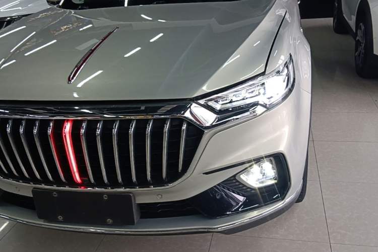 Used Hongqi HS5 2019 2.0T Smart Connect Flagship All-Wheel-Drive Version Left Front Headlight