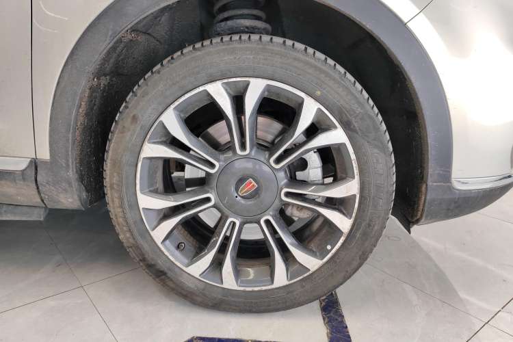 Used Hongqi HS5 2019 2.0T Smart Connect Flagship All-Wheel-Drive Version Left Rear Wheel Hub