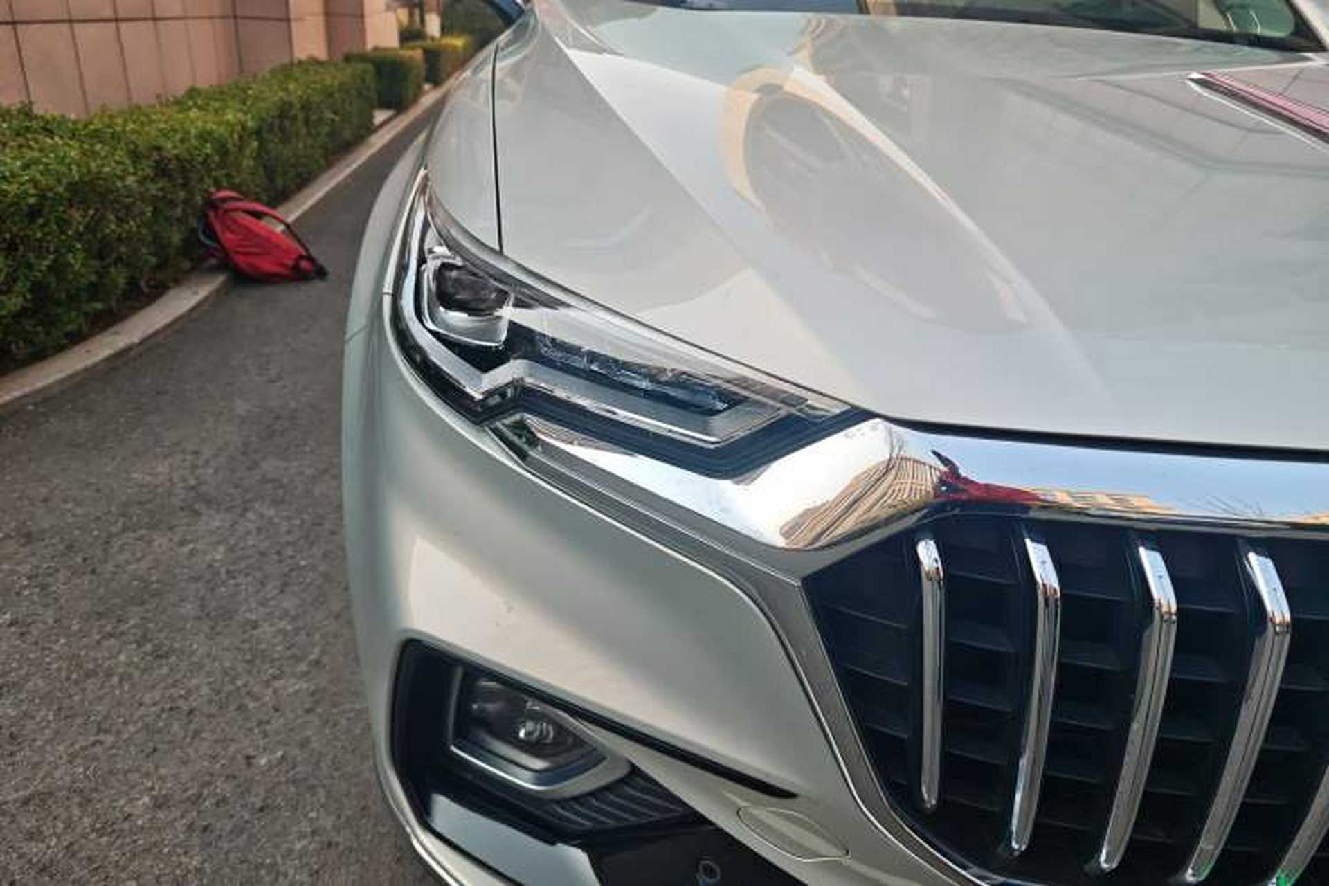 Used Hongqi HS5 2019 2.0T Smart Connect Flagship All-Wheel-Drive Version Right Front Headlight