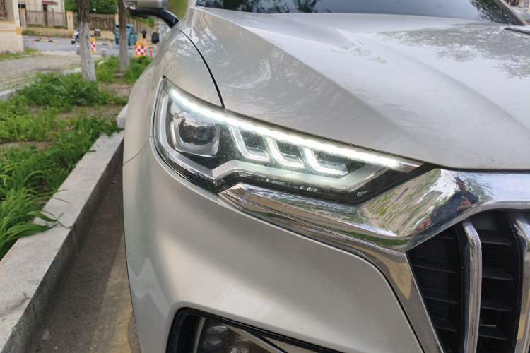 Used Hongqi HS5 2019 2.0T Smart Connect Flagship Edition Right Front Headlight