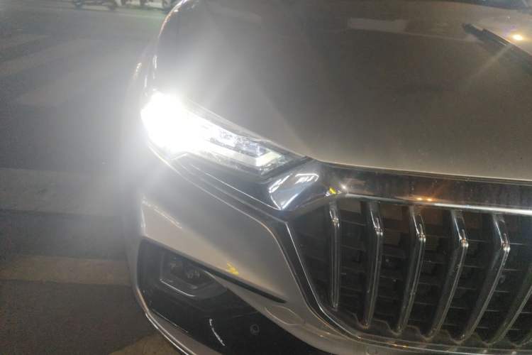Used Hongqi HS5 2019 2.0T Smart Connect Flagship Edition Right Front Headlight