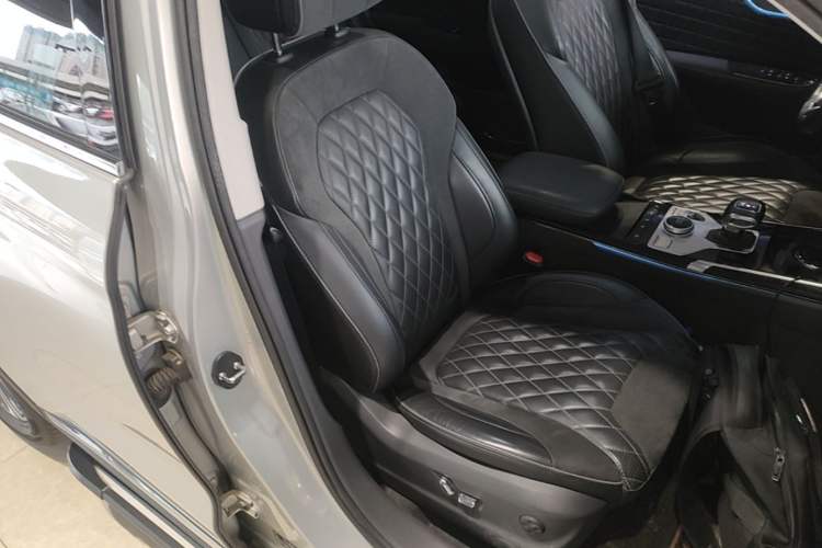 Used Hongqi HS5 2019 2.0T Smart Connect Flagship Edition Right Front Seat