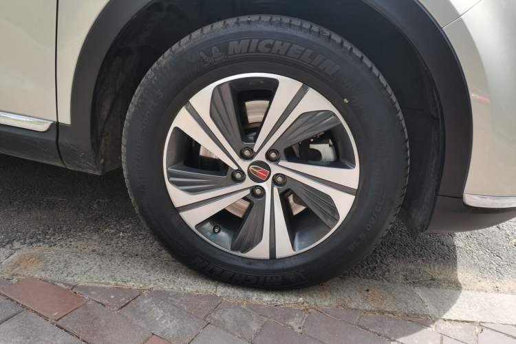 Used Hongqi HS5 2019 2.0T Smart Connect Flagship Edition Right Front Wheel Hub