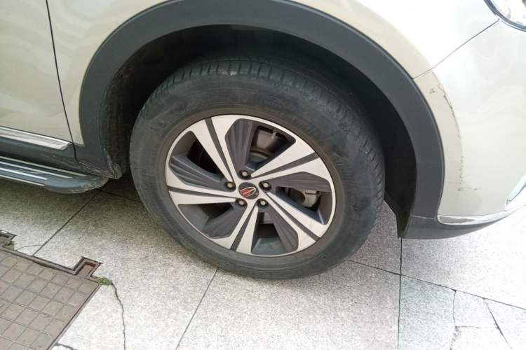 Used Hongqi HS5 2019 2.0T Smart Connect Flagship Edition Right Front Wheel Hub