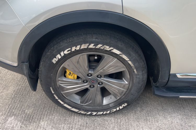 Used Hongqi HS5 2019 2.0T Smart Connect Flagship Edition Right Rear Wheel Hub