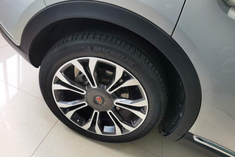 Used Hongqi HS5 2019 2.0T Smart Connect Flagship All-Wheel-Drive Version Right Rear Wheel Hub