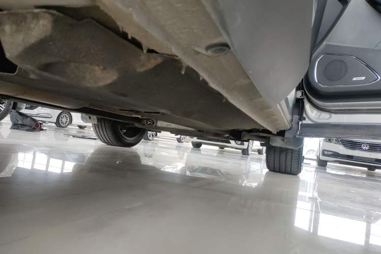 Used Hongqi HS5 2019 2.0T Smart Connect Flagship Edition Right Side Sill