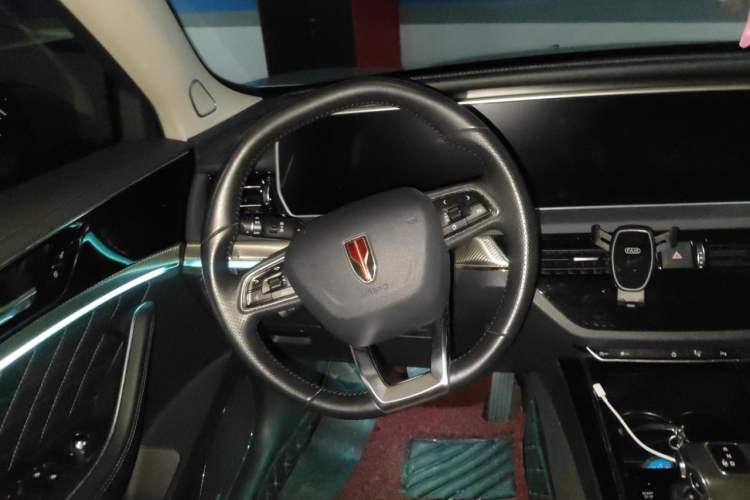 Used Hongqi HS5 2019 2.0T Smart Connect Flagship All-Wheel-Drive Version Steering Wheel