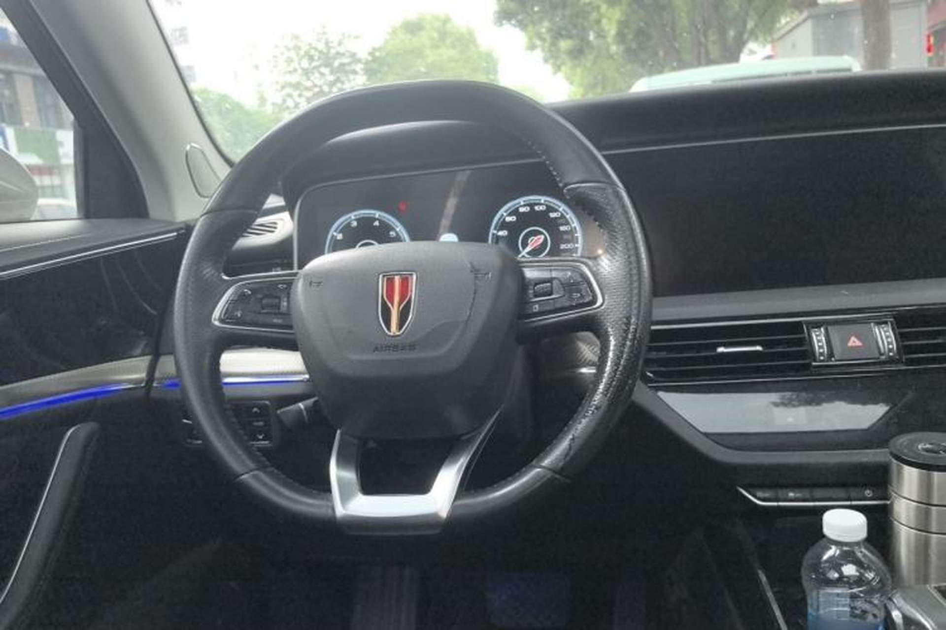 Used Hongqi HS5 2019 2.0T Smart Connect Flagship All-Wheel-Drive Version Steering Wheel