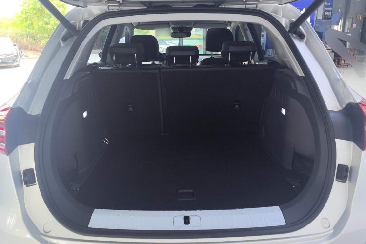 Used Hongqi HS5 2019 2.0T Smart Connect Flagship Edition Trunk