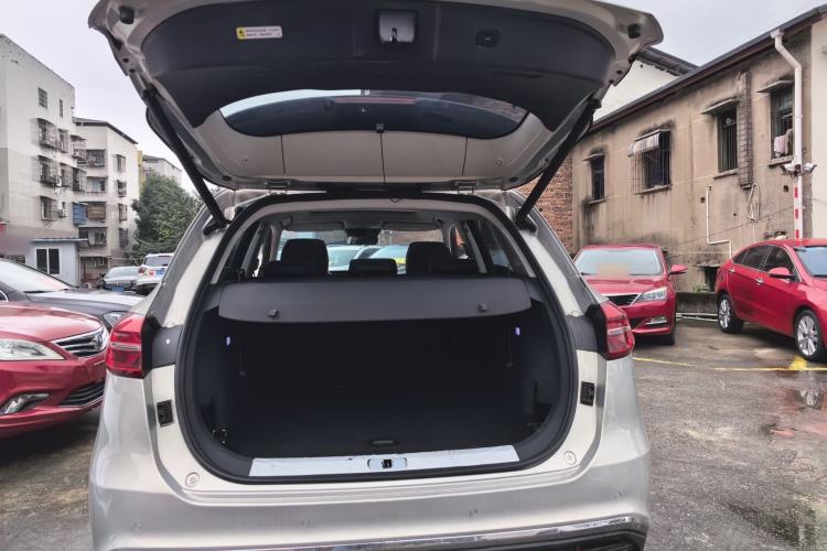 Used Hongqi HS5 2019 2.0T Smart Connect Flagship Edition Trunk