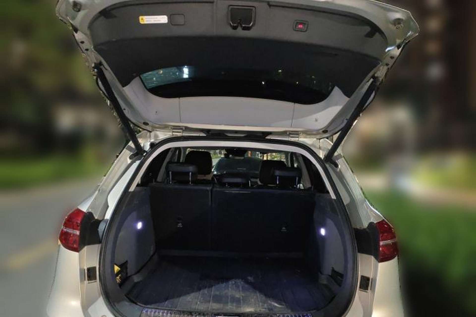 Used Hongqi HS5 2019 2.0T Smart Connect Flagship All-Wheel-Drive Version Trunk