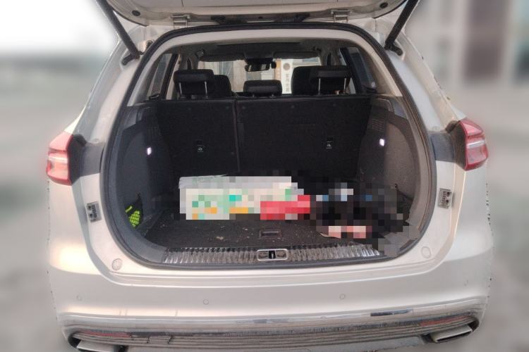Used Hongqi HS5 2019 2.0T Smart Connect Flagship Edition Trunk