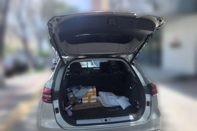 Used Hongqi HS5 2019 2.0T Smart Connect Flagship All-Wheel-Drive Version Trunk