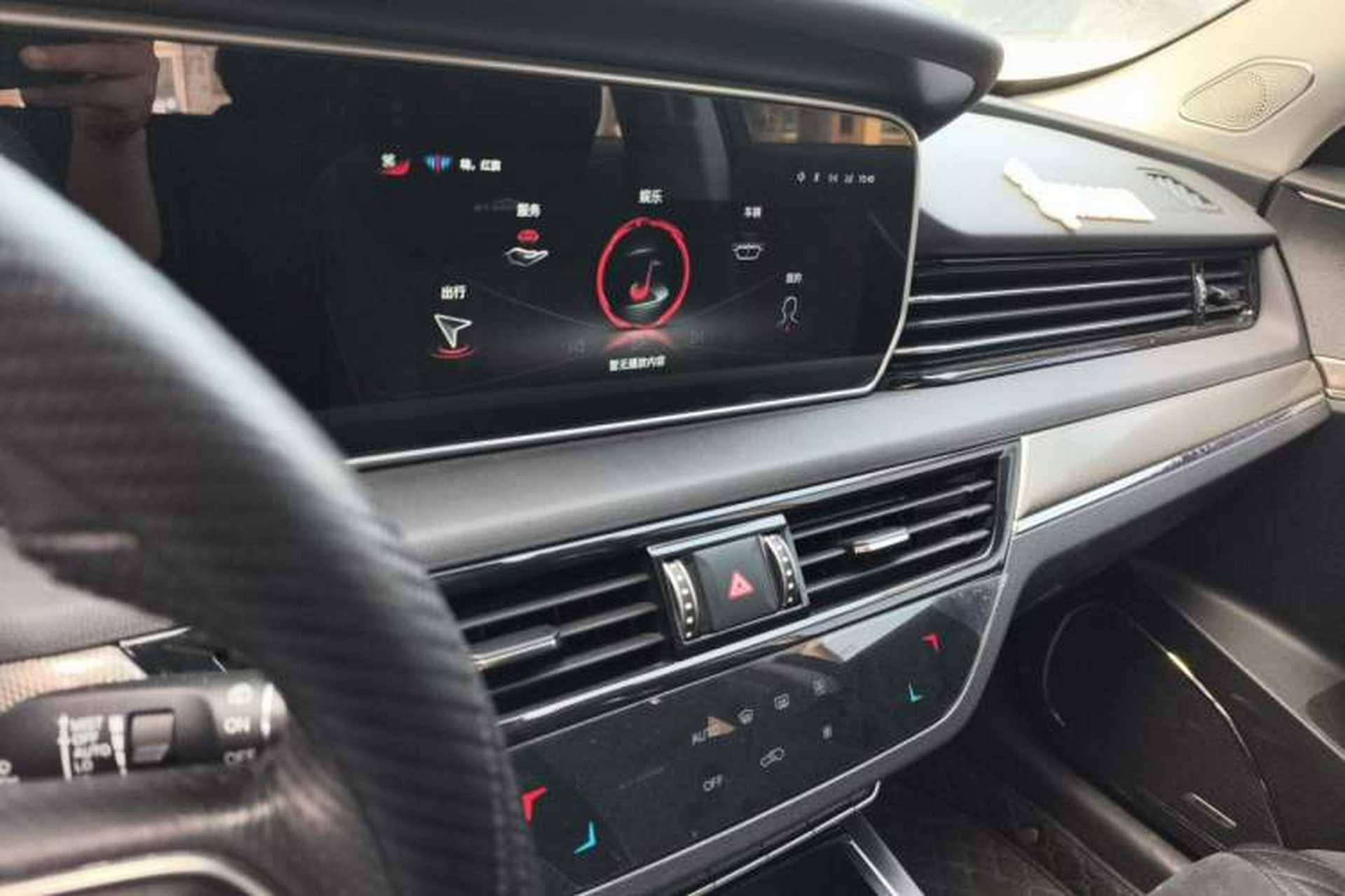 Used Hongqi HS5 2022 Revised Version 2.0T Smart Connect Flagship Edition Audio And AC Panel
