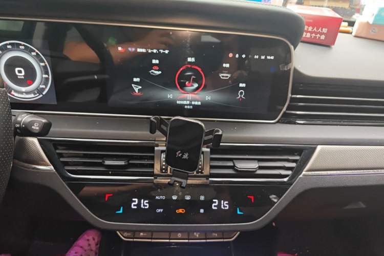 Used Hongqi HS5 2022 2.0T Smart Connect Flagship Enjoyment Purchase Edition Audio And AC Panel