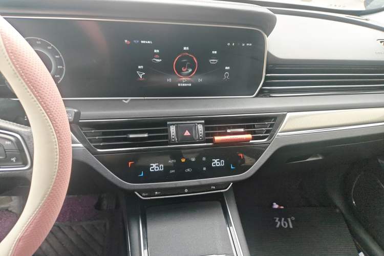 Used Hongqi HS5 2022 2.0T Smart Connect Flagship Enjoyment Purchase Edition Audio And AC Panel