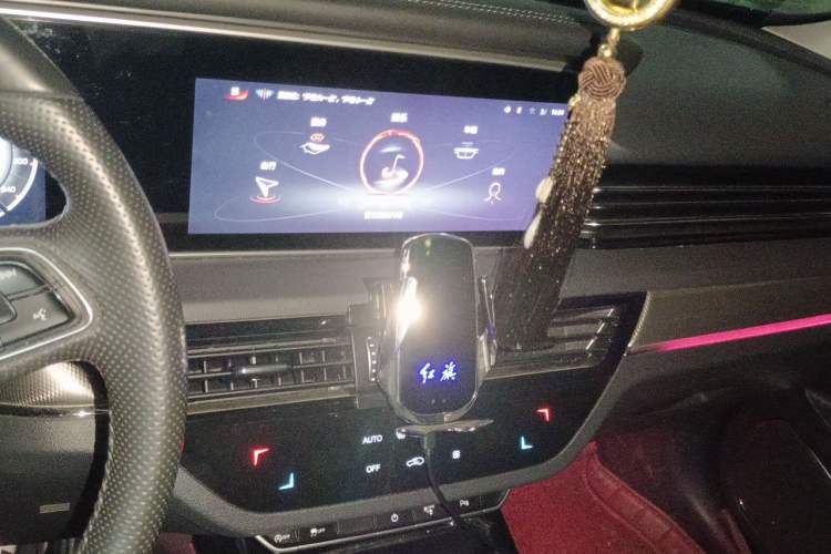 Used Hongqi HS5 2022 2.0T Smart Connect Flagship Enjoyment Purchase Edition Audio And AC Panel