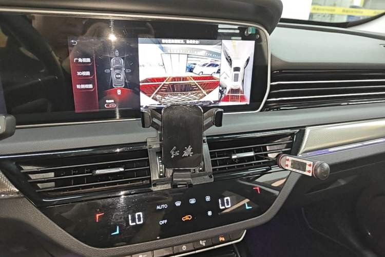 Used Hongqi HS5 2022 Revised Version 2.0T Smart Connect Flagship Edition Audio And AC Panel