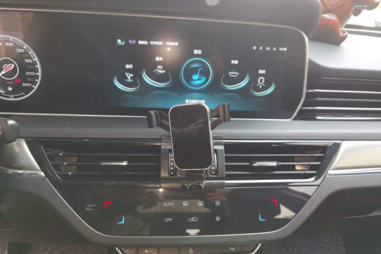 Used Hongqi HS5 2022 2.0T Smart Connect Flagship Enjoyment Purchase Edition Audio And AC Panel