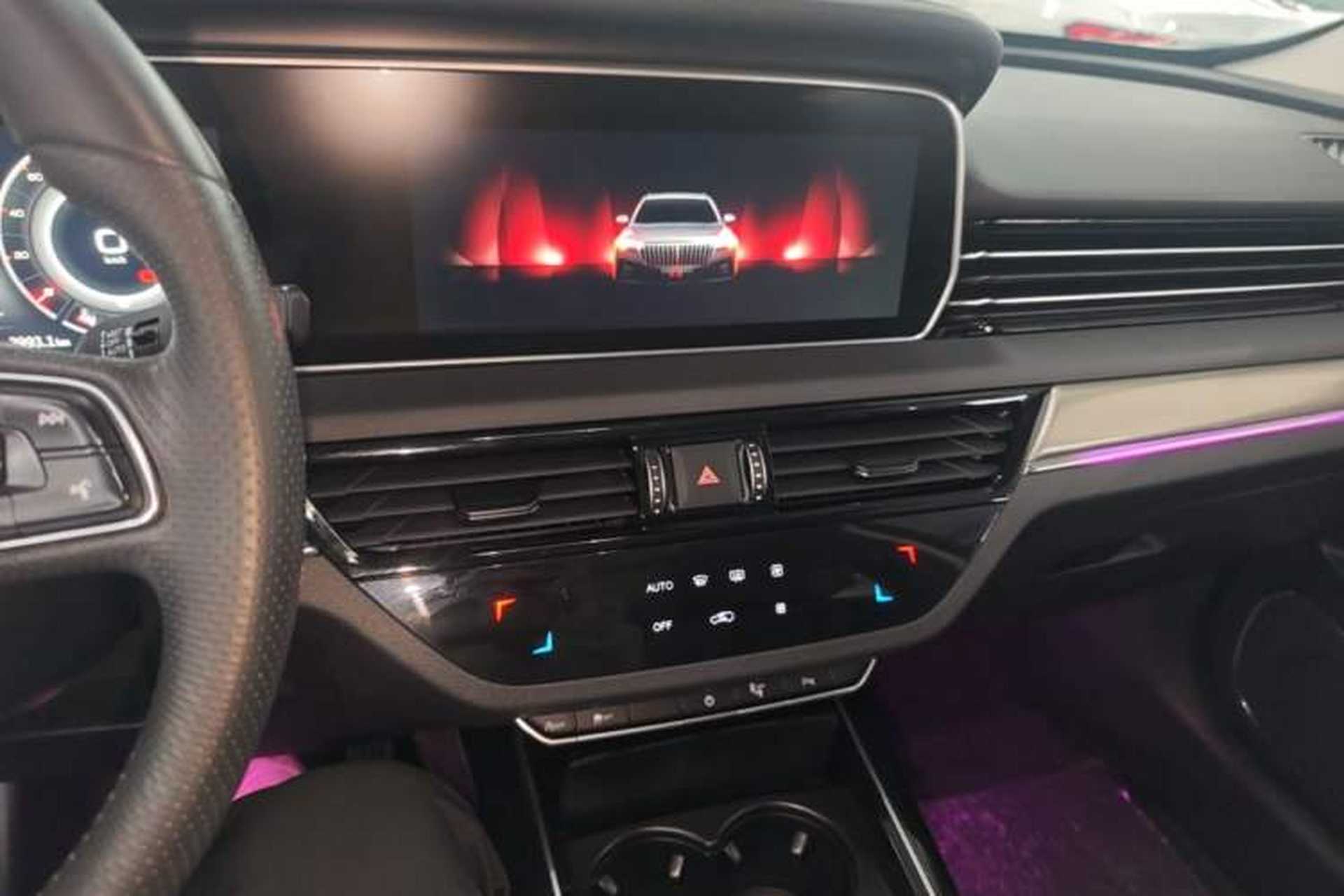 Used Hongqi HS5 2022 2.0T Smart Connect Flagship All-Wheel-Drive Version Audio And AC Panel