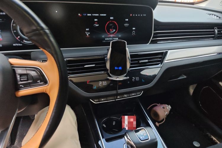 Used Hongqi HS5 2022 2.0T Smart Connect Flagship Edition Audio And AC Panel