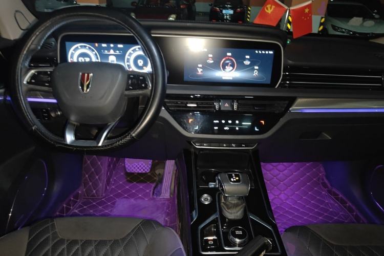Used Hongqi HS5 2022 Facelifted Version 2.0T Smart Connect Flagship All-Wheel-Drive Edition Center Console