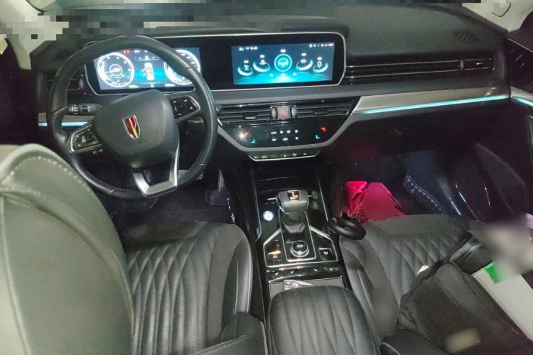 Used Hongqi HS5 2022 Facelifted Version 2.0T Smart Connect Flagship All-Wheel-Drive Edition Center Console