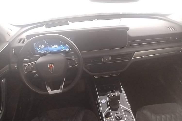 Used Hongqi HS5 2022 Facelifted Version 2.0T Smart Connect Flagship All-Wheel-Drive Edition Center Console
