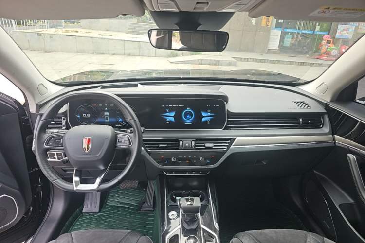 Used Hongqi HS5 2022 Revised Version 2.0T Smart Connect Flagship Edition Center Console