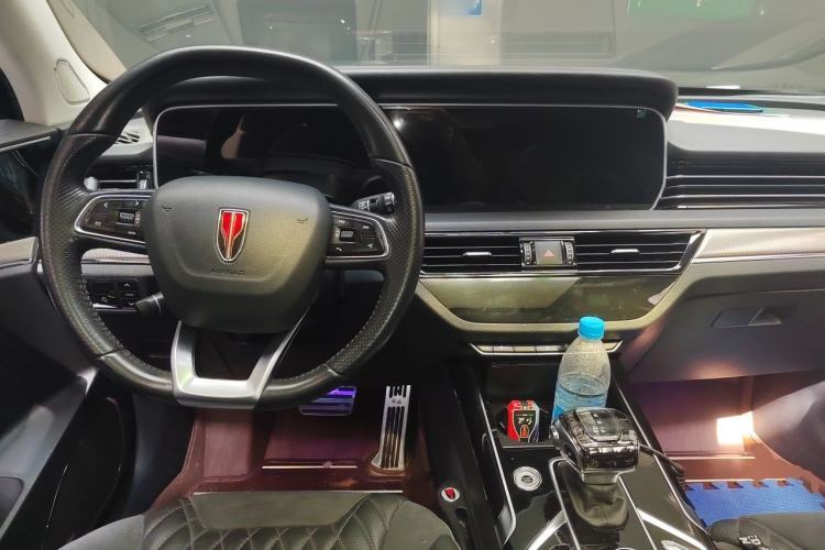 Used Hongqi HS5 2022 Facelifted Version 2.0T Smart Connect Flagship All-Wheel-Drive Edition Center Console