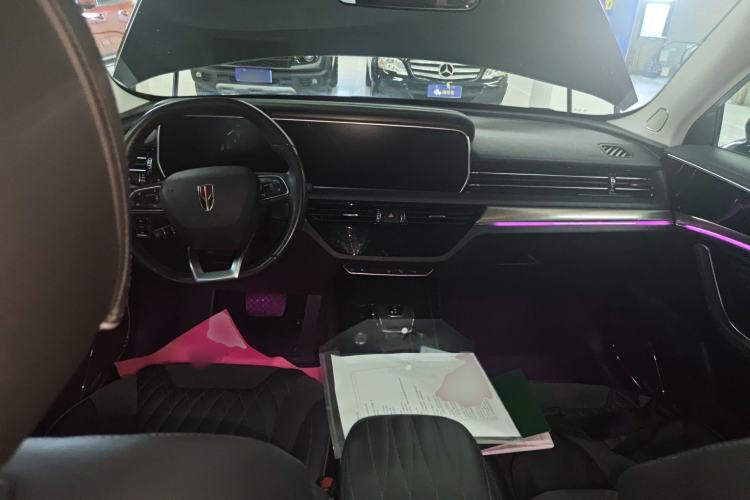 Used Hongqi HS5 2022 Revised Version 2.0T Smart Connect Flagship Edition Center Console