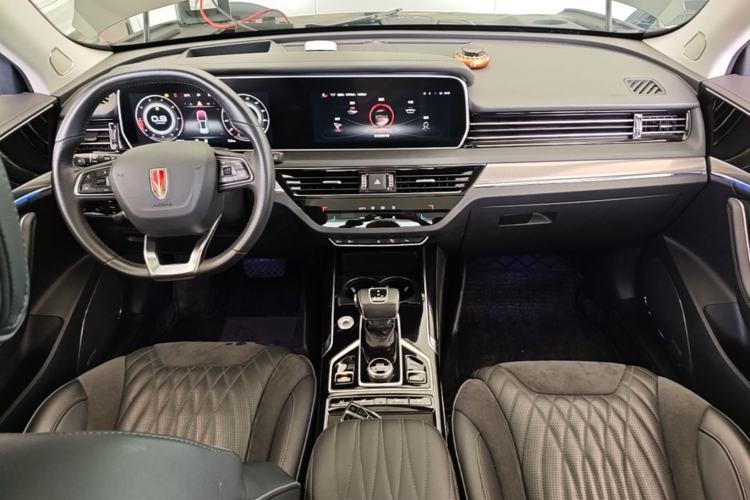 Used Hongqi HS5 2022 Revised Version 2.0T Smart Connect Flagship Edition Center Console