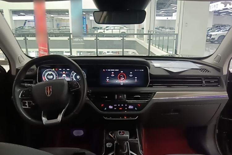 Used Hongqi HS5 2022 Facelifted Version 2.0T Smart Connect Flagship All-Wheel-Drive Edition Center Console