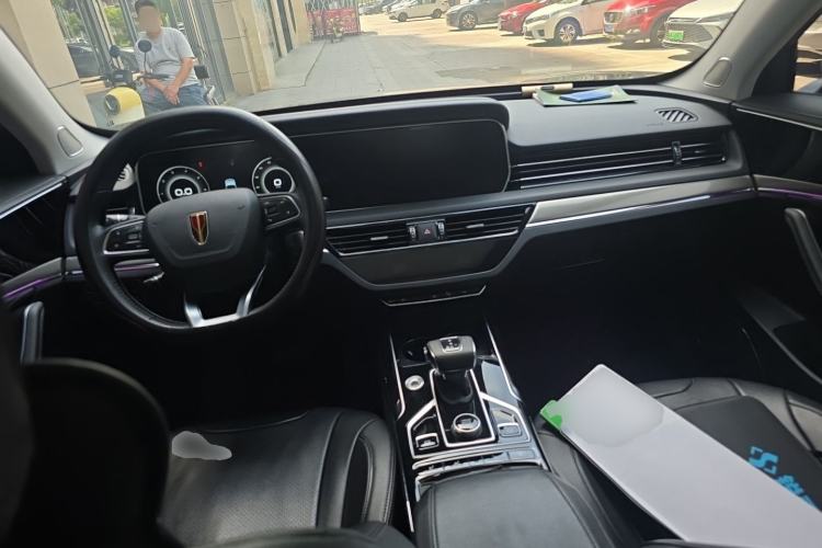 Used Hongqi HS5 2022 Revised Version 2.0T Smart Connect Flagship Edition Center Console