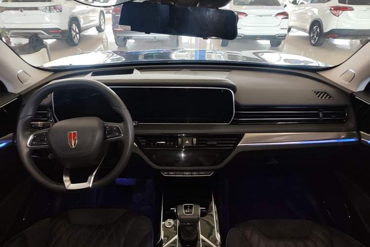 Used Hongqi HS5 2022 Revised Version 2.0T Smart Connect Flagship Edition Center Console
