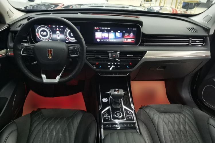 Used Hongqi HS5 2022 Facelifted Version 2.0T Smart Connect Flagship All-Wheel-Drive Edition Center Console