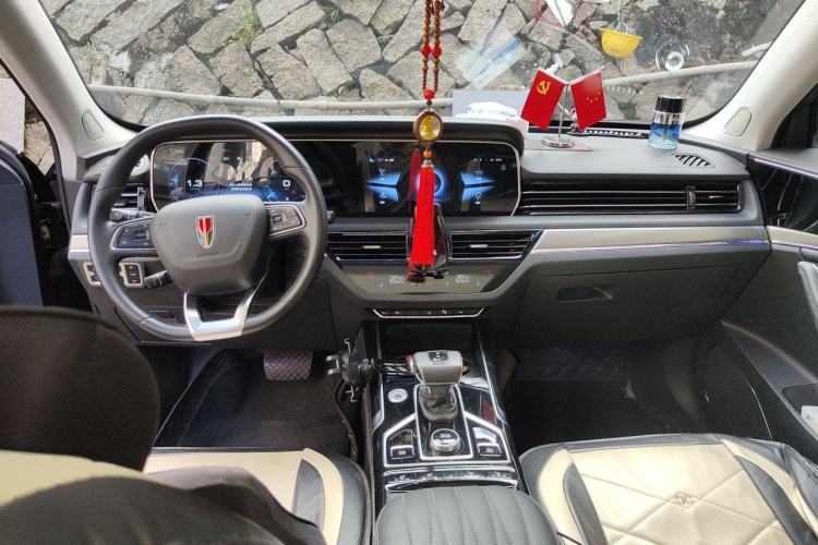 Used Hongqi HS5 2022 2.0T Smart Connect Flagship Edition Center Console