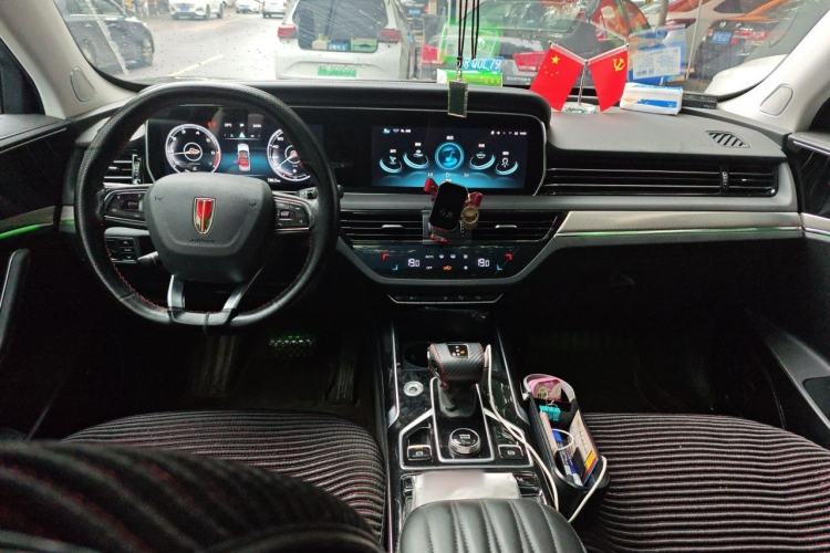 Used Hongqi HS5 2022 Facelifted Version 2.0T Smart Connect Flagship All-Wheel-Drive Edition Center Console